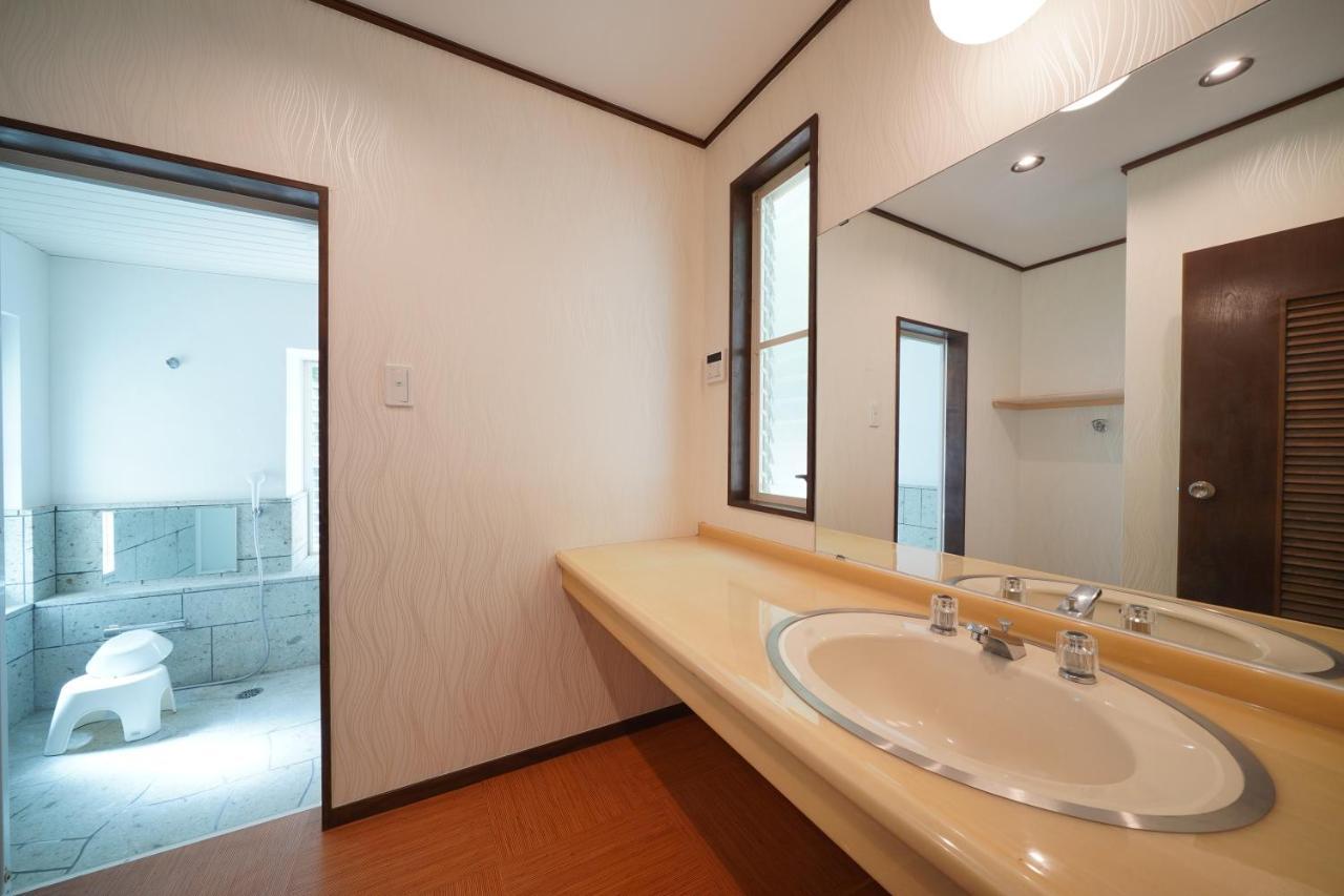 ファミーユ伊豆の瞳 Villa Ito  Exteriör bild